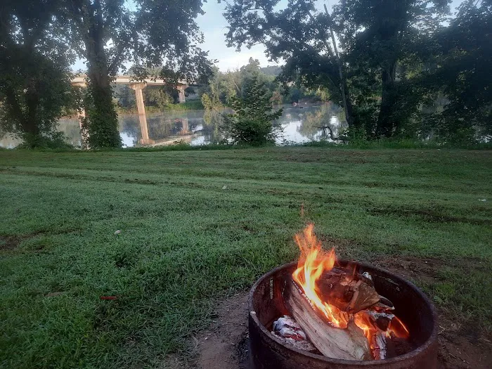 Horseshoe Flats Campground Picture 3