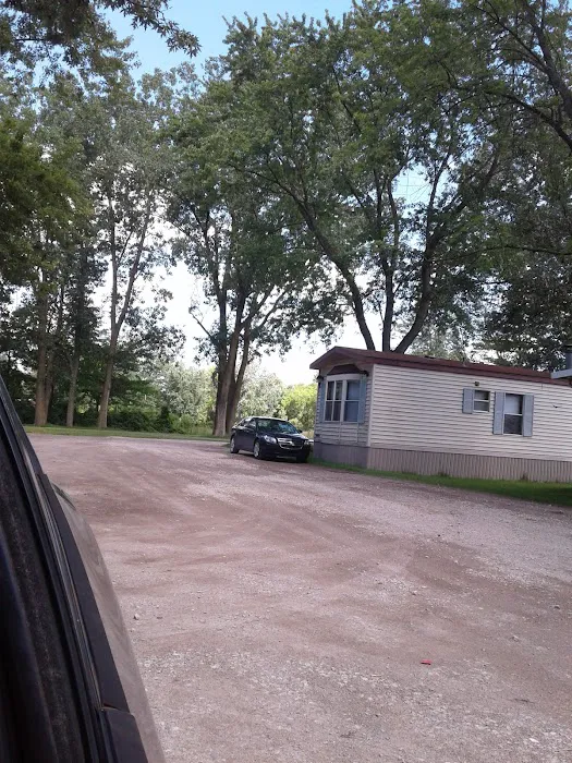 Montrose Mobile Home Park Picture 4