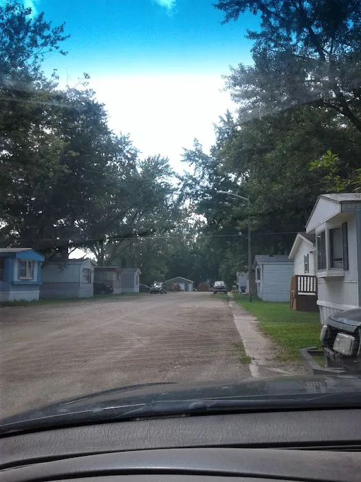 Montrose Mobile Home Park Picture 3