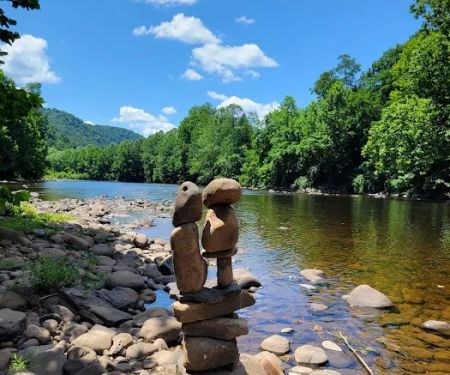 Brooklyn Heights Riverfront Campground