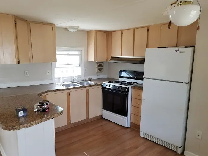 Green Acres Estates - Mobile Home Community Picture 3