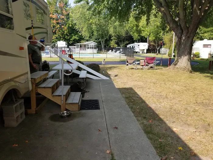 Pleasure Point RV Condo Resort Picture 9