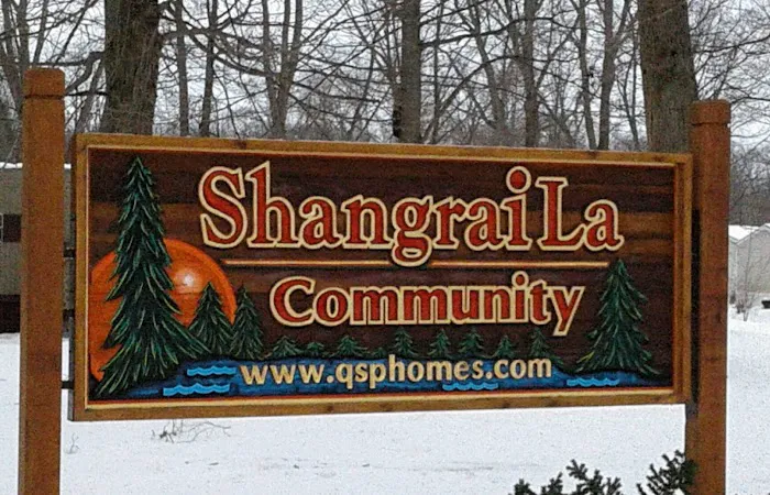 Shangrai-La Mobile Home Park Picture 6