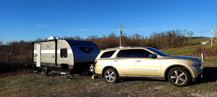 Ernies Acres Campground Picture 5