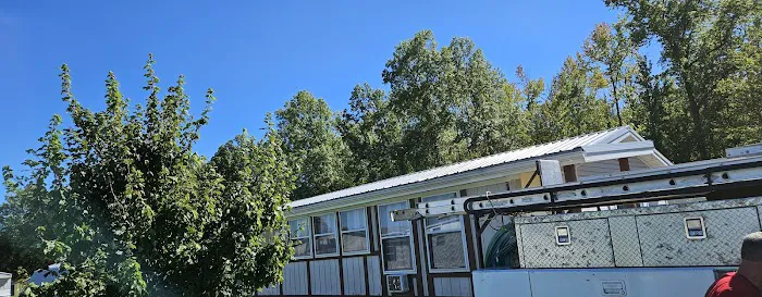 Trees Mobile Home community Picture 6