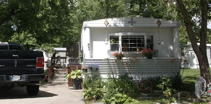 Madison Village Manufactured Home Community Picture 2