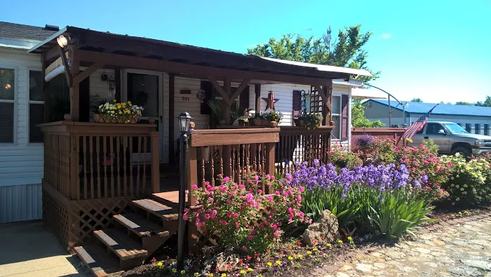 Madison Village Manufactured Home Community Picture 7