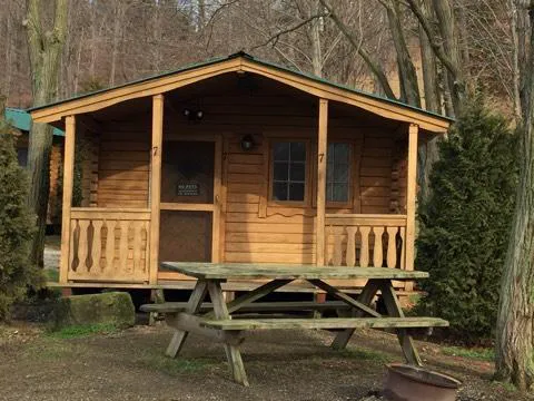 Uncle John's Elk Creek Campground Picture 2