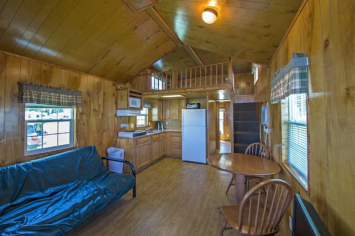 Virginia’s Beach Lakefront Cottages & Camping Picture 7