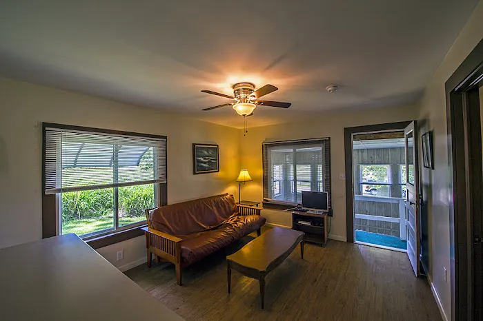 Virginia’s Beach Lakefront Cottages & Camping Picture 8