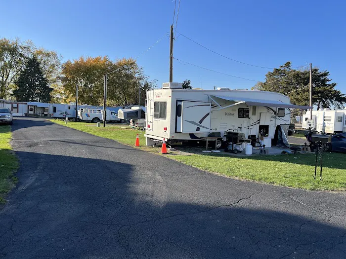 Speedway RV Park Picture 6