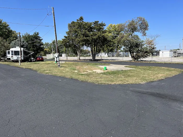 Speedway RV Park Picture 5
