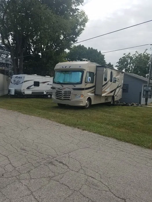 Wilcox Mobile Home Park Picture 10