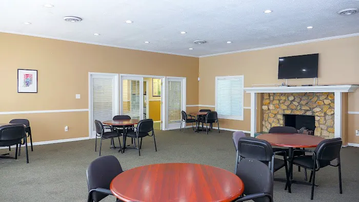 West Glen Village Manufactured Home Community Picture 2