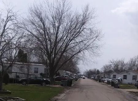 Three Oaks Estates Mobile Home Park