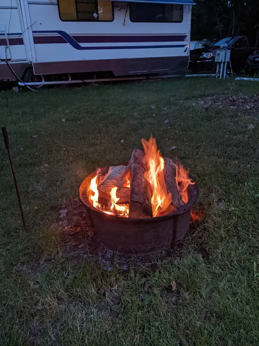 The Great Outdoors Family Campground Picture 4