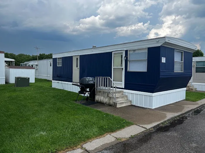 Roseville Mobile Home Park Picture 2