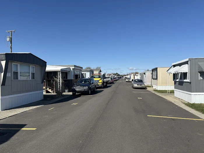 Roseville Mobile Home Park Picture 5