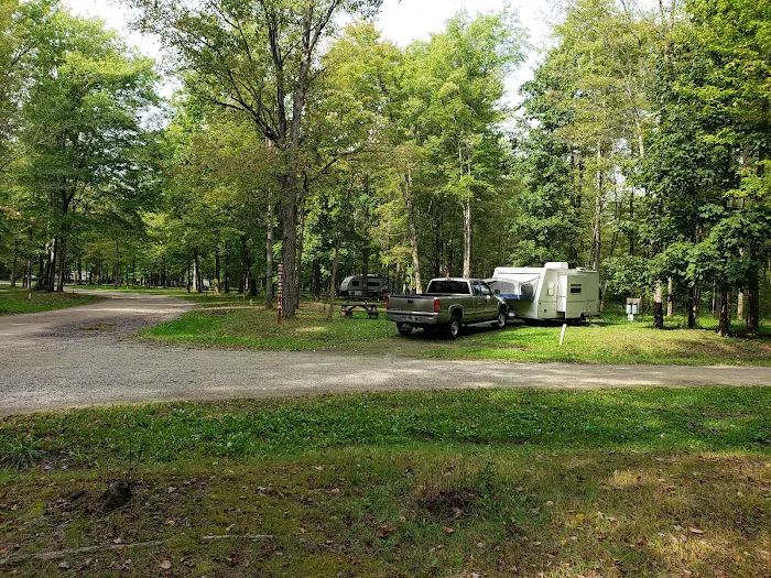 Lake Village Campground Picture 7