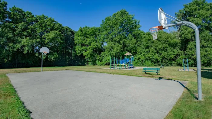 Broadview Estates Picture 6