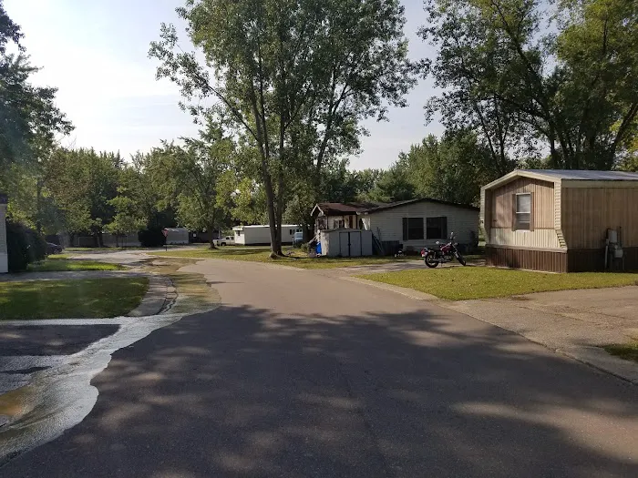 Davison Hills Picture 7
