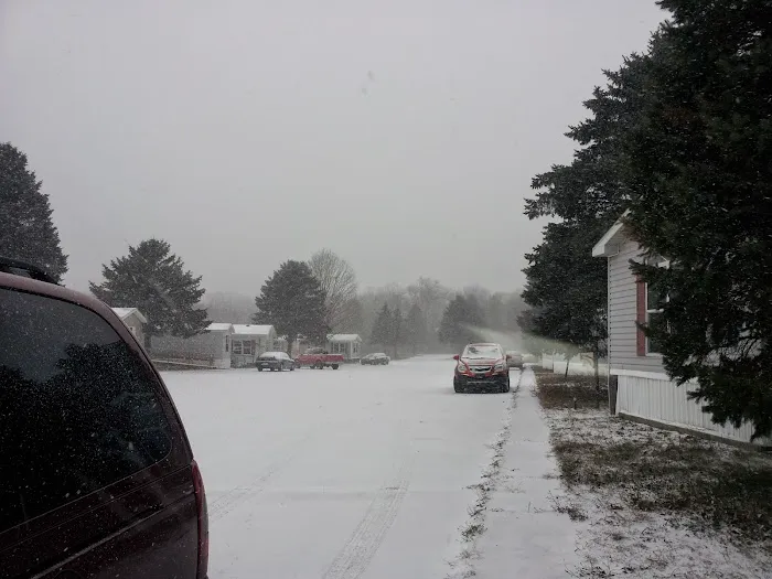 Circle Drive Mobile Home Park Picture 2