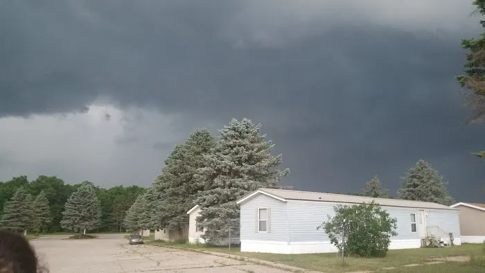 Circle Drive Mobile Home Park Picture 3