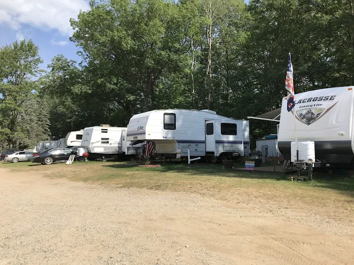 Holiday Terrace Mobile Home Park Picture 6