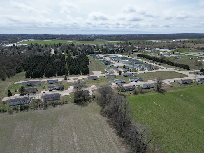 Country Manor Estates Mobile Home Park Picture 4