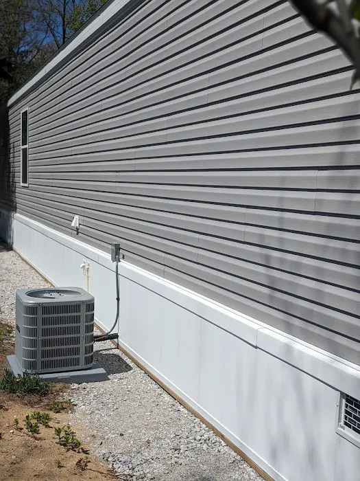 Grand Country Mobile Home Village Picture 1