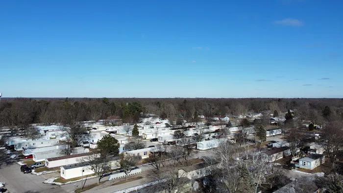 Clover Estates Mobile Home Community Picture 5
