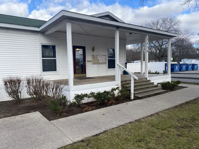 Clover Estates Mobile Home Community Picture 4