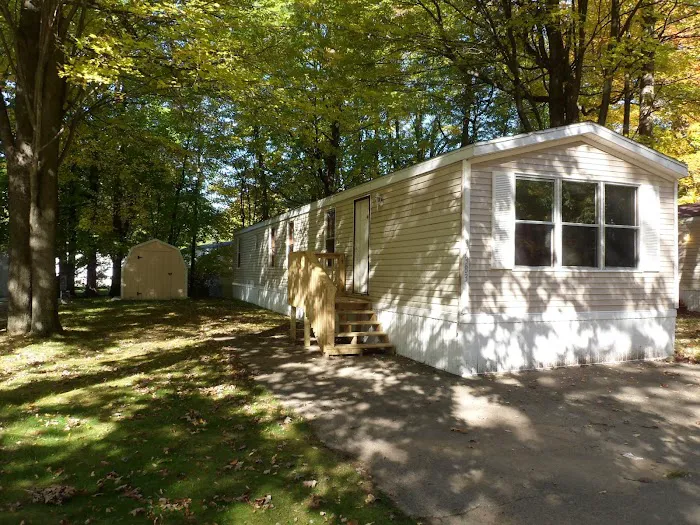 Country Estates Mobile Home Park Picture 8