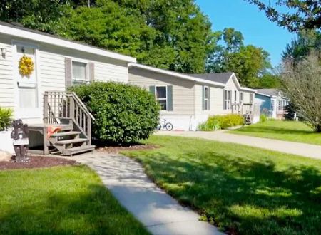 Hidden Oaks Mobile Home Park