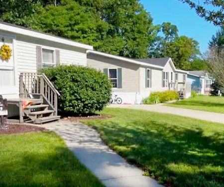 Hidden Oaks Mobile Home Park