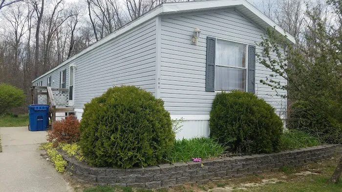 Hidden Oaks Mobile Home Park Picture 4