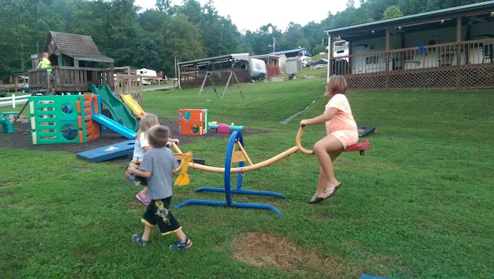 Lakeside Resort Campground Picture 1