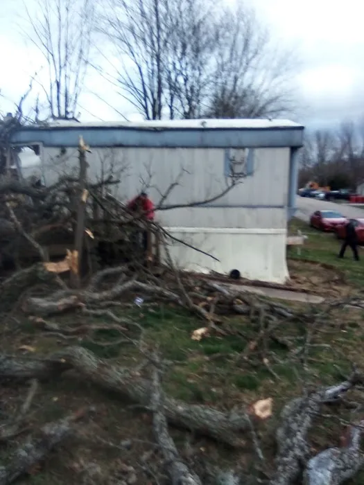 Capital Mobile Home Park Picture 9