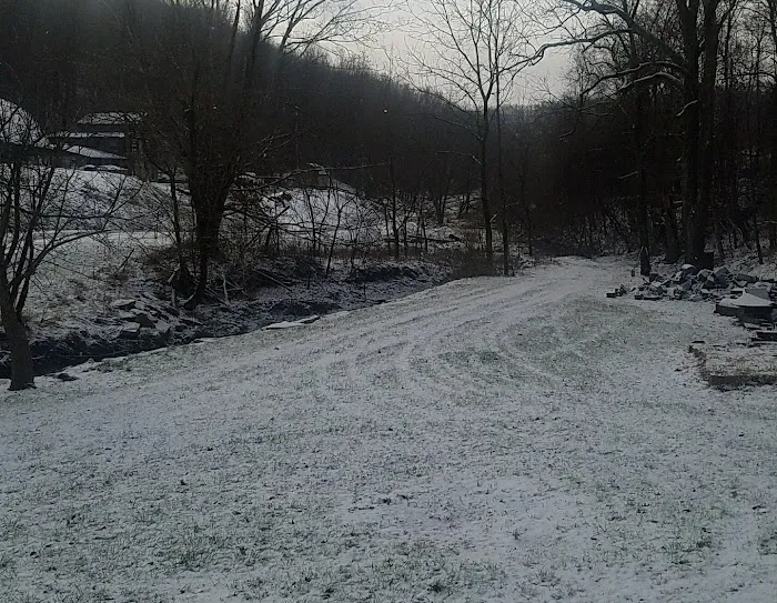 Meighen RV Park Picture 5