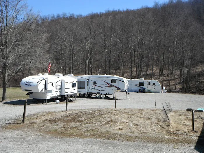 Meighen RV Park Picture 3