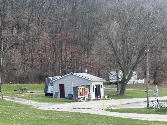 Crawford's Camping Park Picture 1