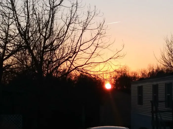 Imperial Mobile Home Park Picture 10