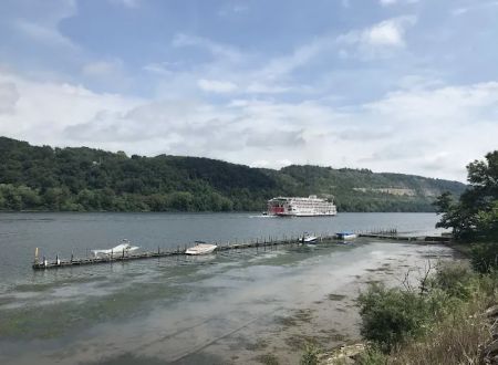 Kennedy Marina