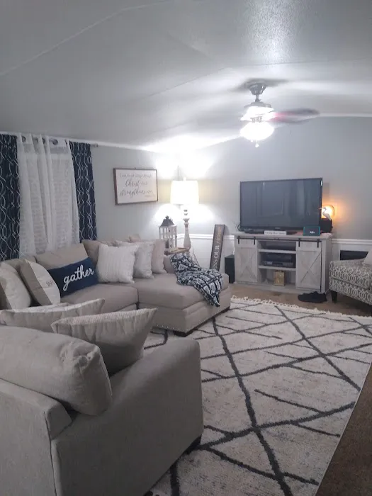Country Manor Picture 2