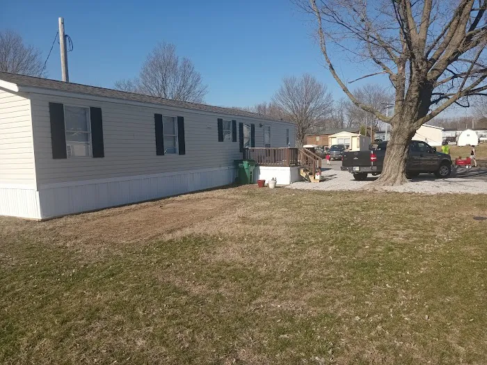 Echo Lake Manufactured Home Community Picture 2