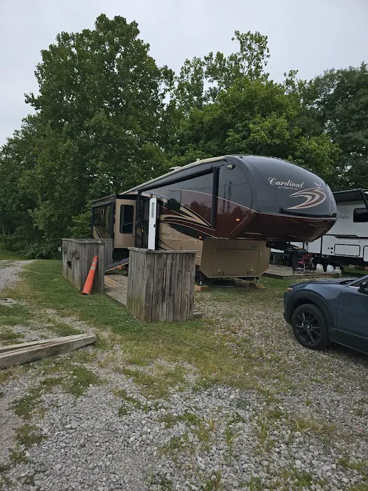 Varlas Campgrounds, RV Mobile Home Parts, Laundromat & Propane Sales Picture 10