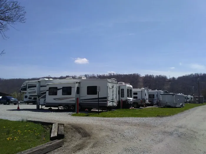 Riverfront Park RV Campground Picture 5