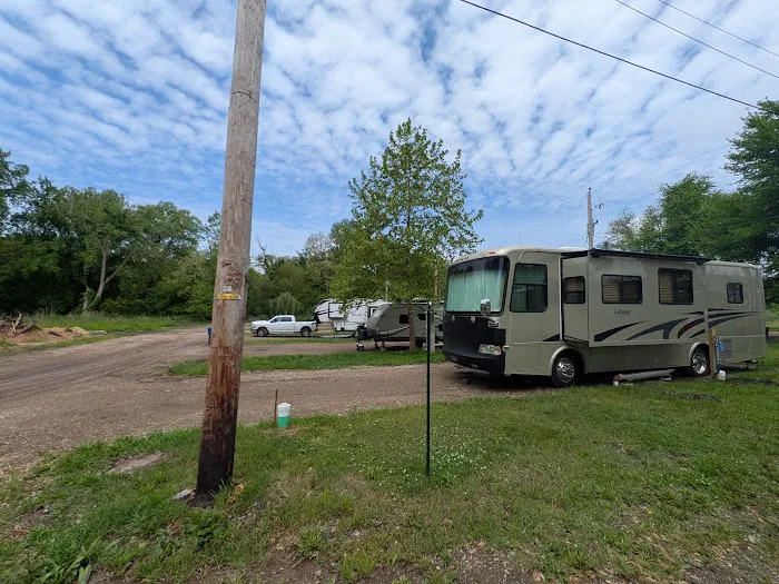 Park Stay Sleep - Monthly RV Stays Only Picture 1
