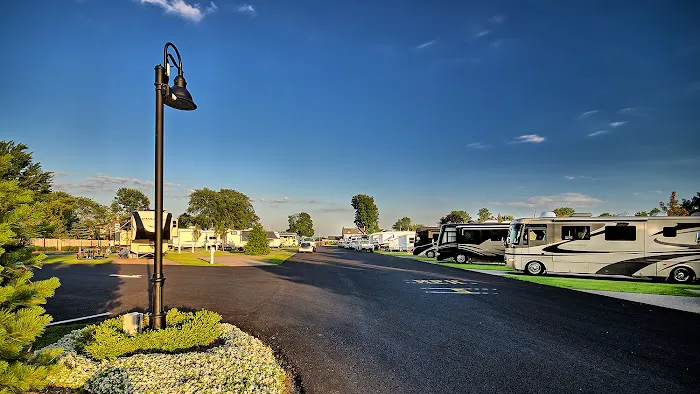 Northpointe Shores RV Resort Picture 10