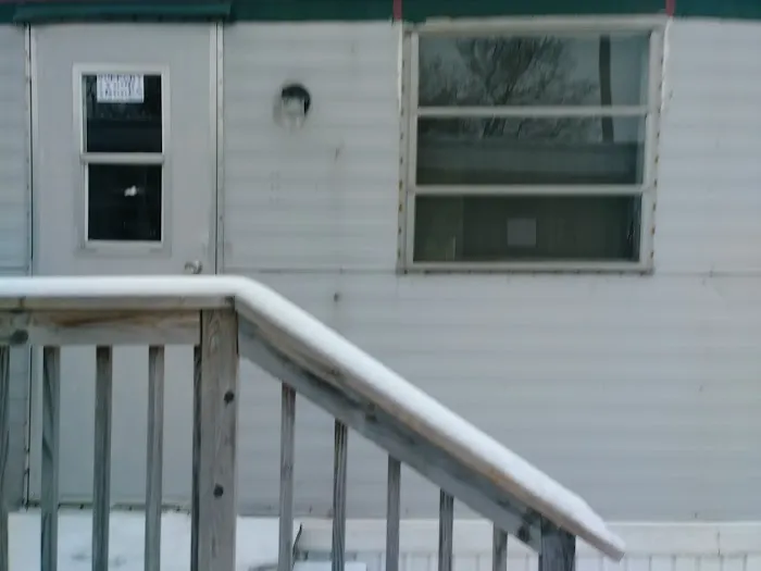 Bridgeport Mobile Home Park Picture 2